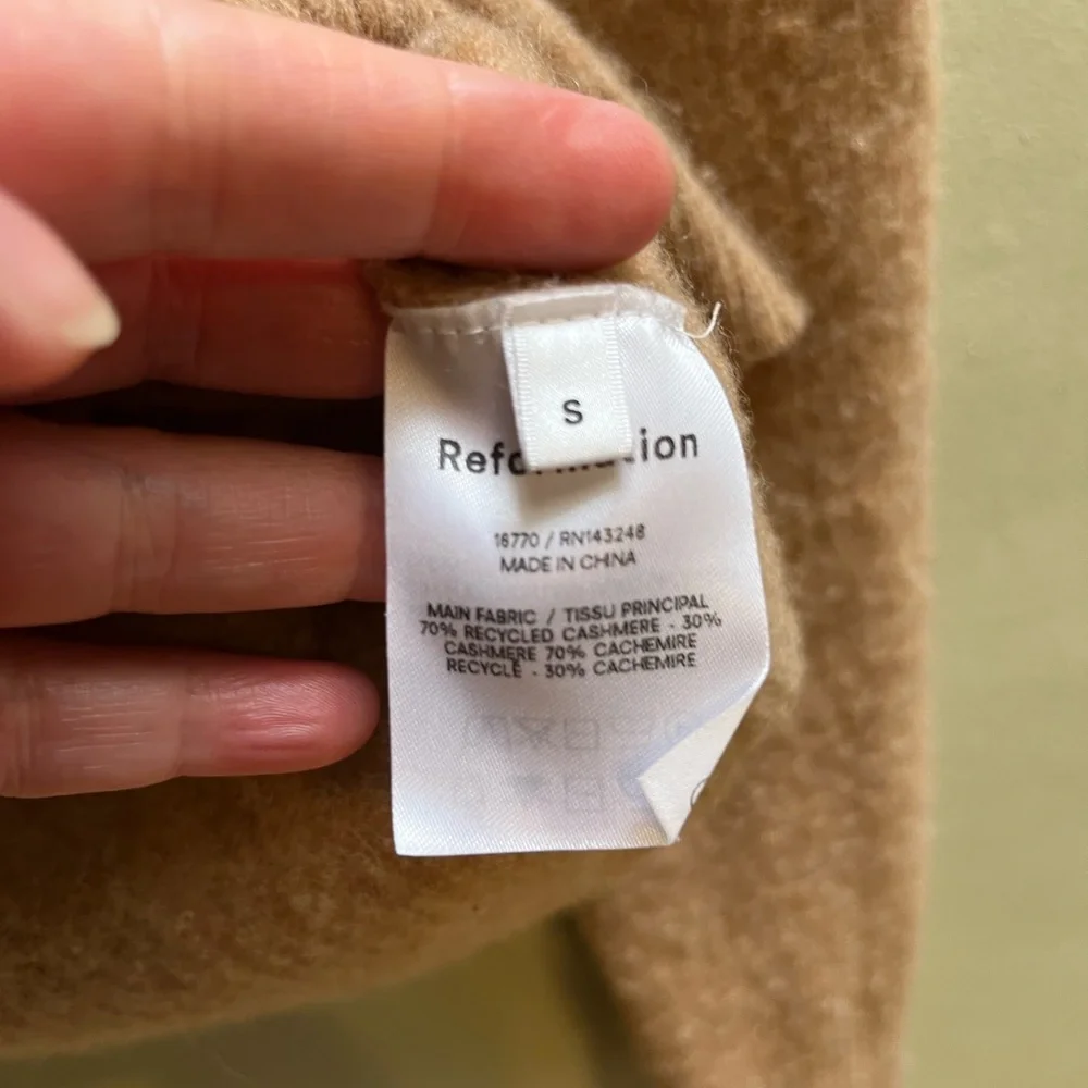 Reformation Dana Cashmere Crew Sweater size small - Picture 11 of 15